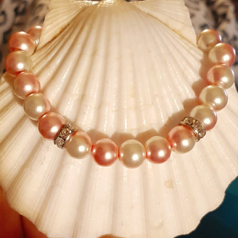 Pink  White Twotone Pearl Bracelet